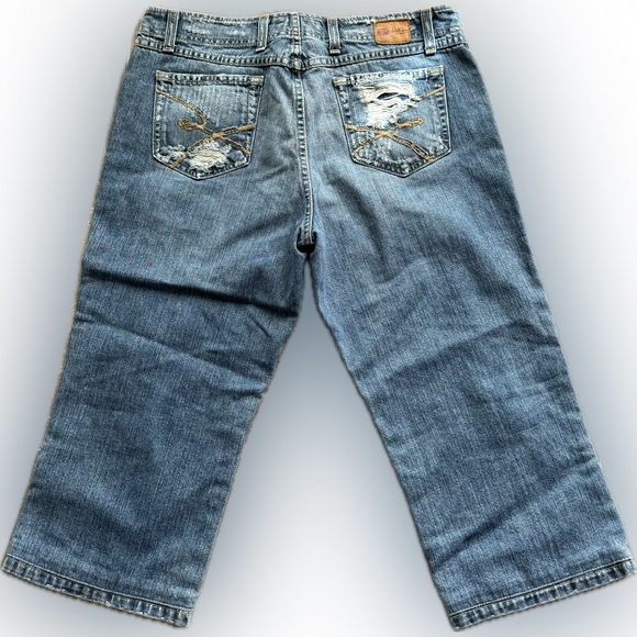 BKE Blue Ankle Cropped Capris Distressed Casual - Picture 2 of 7